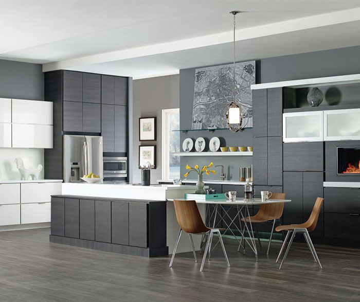 Contemporary kitchen with laminate cabinets in Obsidian and High Gloss White