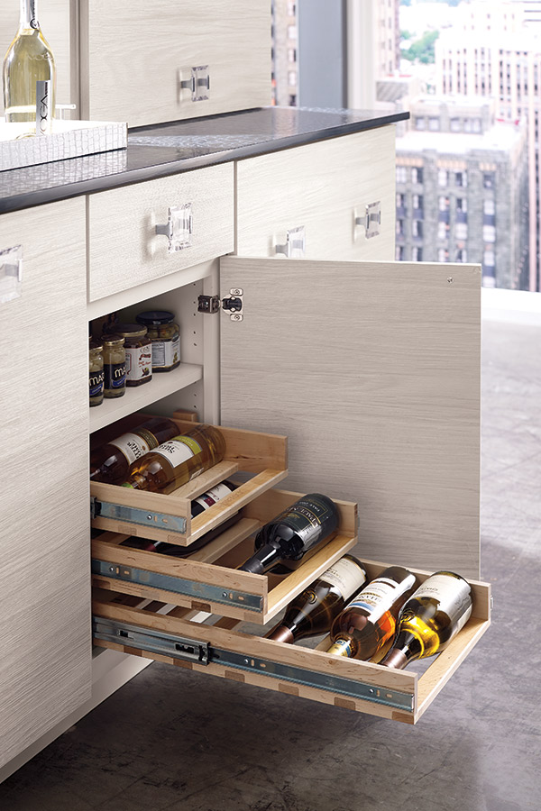 /-/media/kemper/products/cabinet_interiors/4winepulloutlarcs.jpg