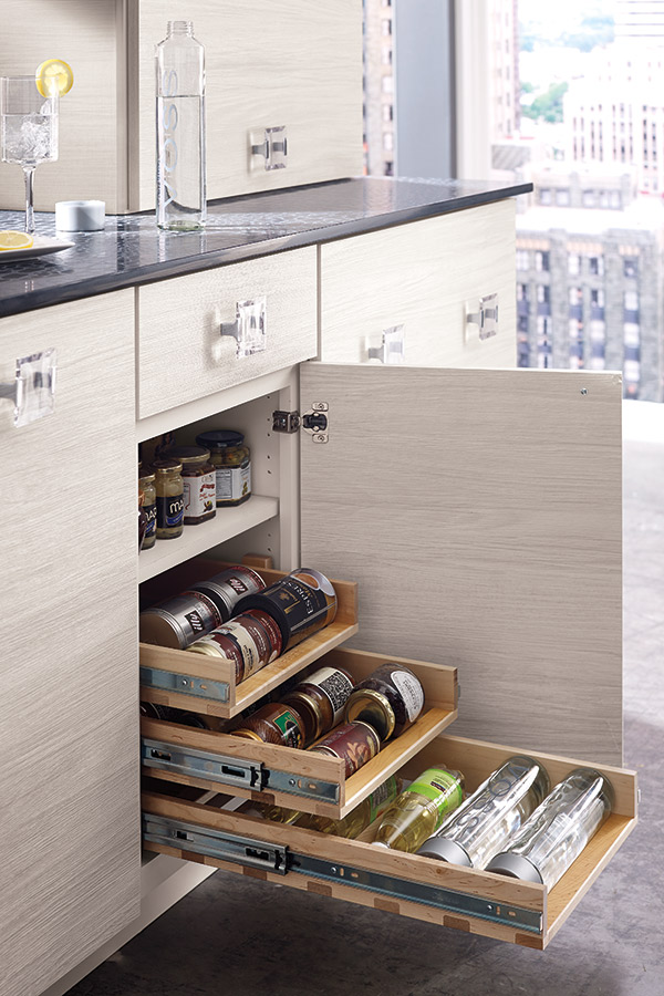 /-/media/kemper/products/cabinet_interiors/4winepulloutlarcs2.jpg