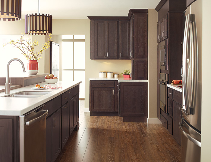 Dark Finish Modern Kitchen Cabinets