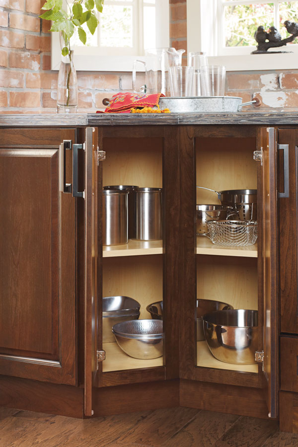 Battery powered kitchen cabinet lighting Battery powered kitchen cabinet lighting