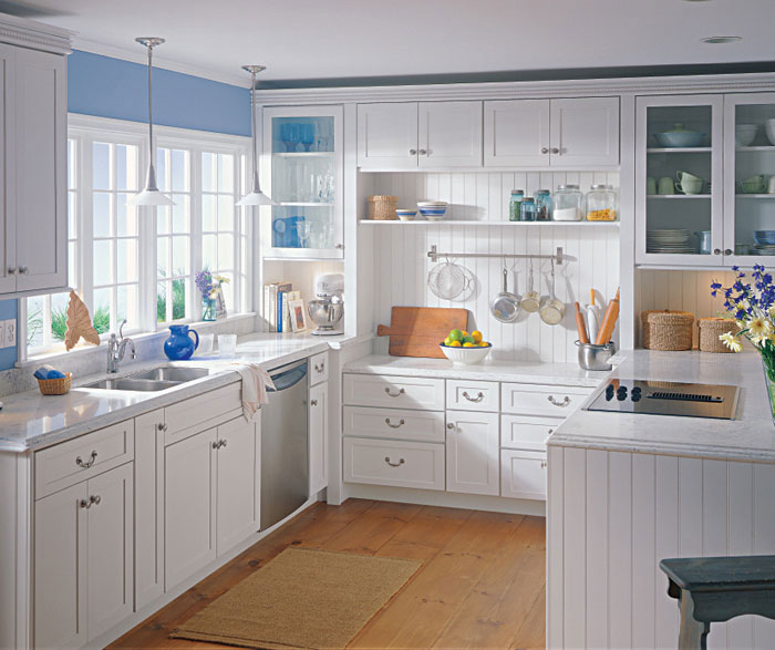 White shaker style kitchen cabinets by Kemper Cabinetry